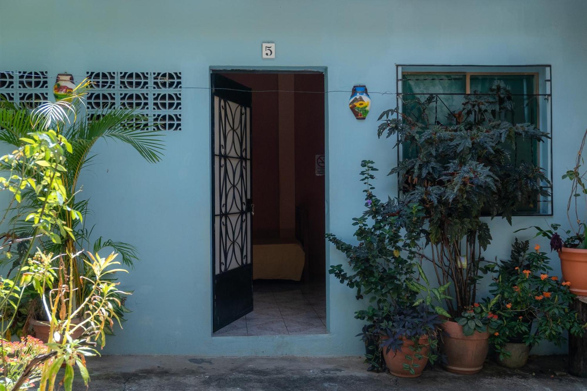 Hostal Delmy Сучитото Экстерьер фото