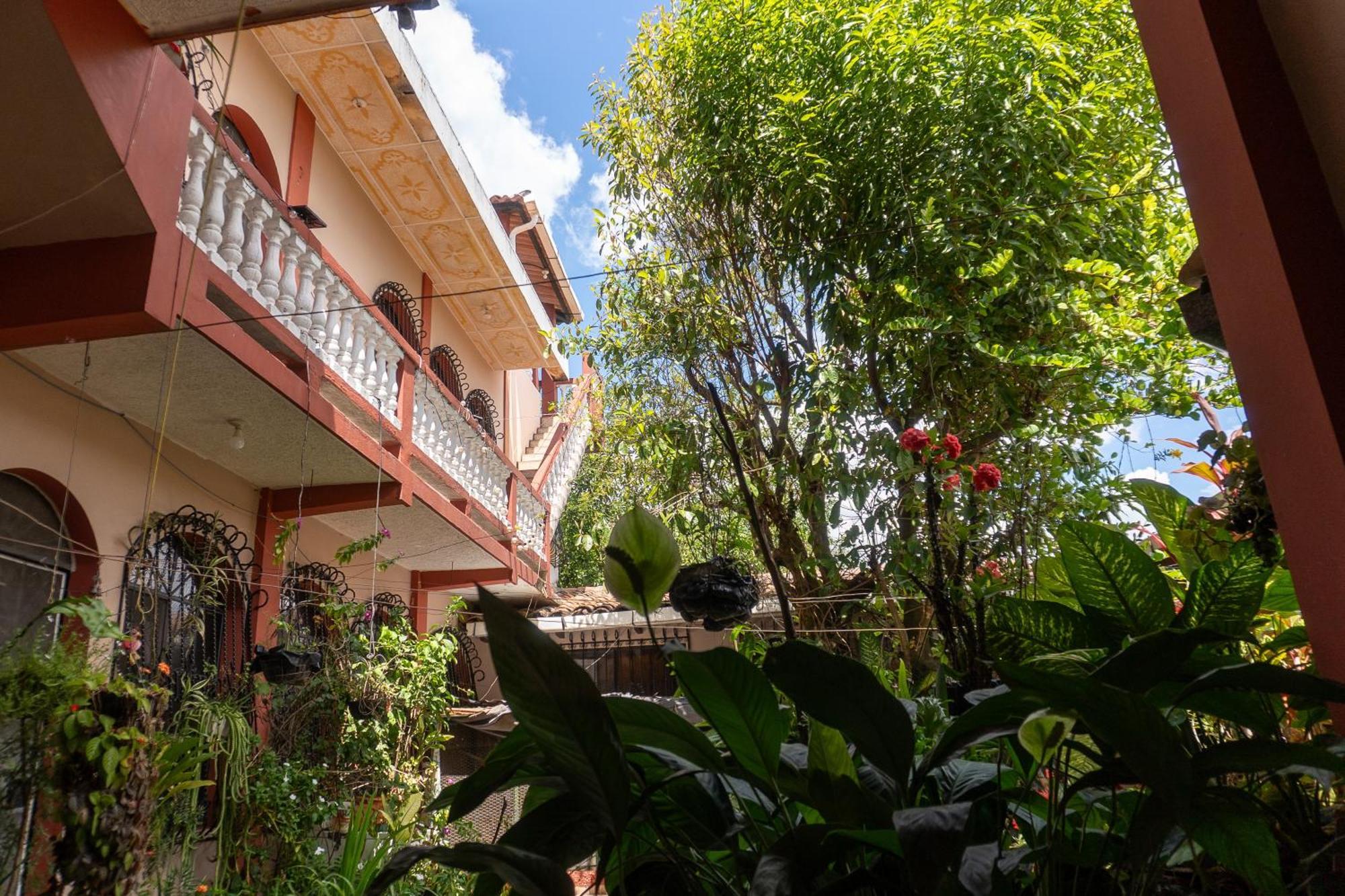 Hostal Delmy Сучитото Экстерьер фото